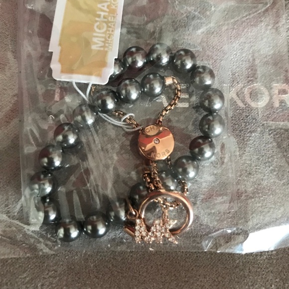 Michael Kors bracelet - Picture 1 of 2